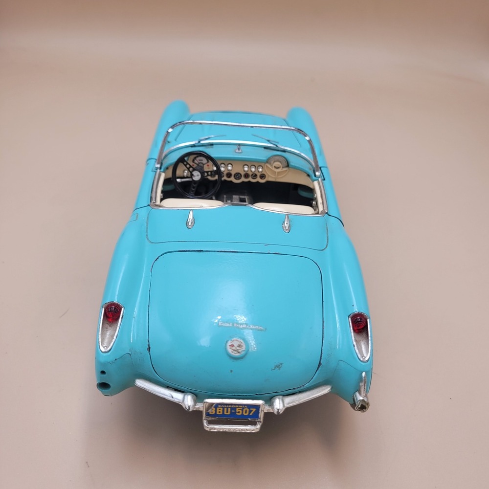 Bburago 1957 Chevrolet Corvette 1/18 Diecast Model Car Blue Made in Italy - Picture 5 of 12